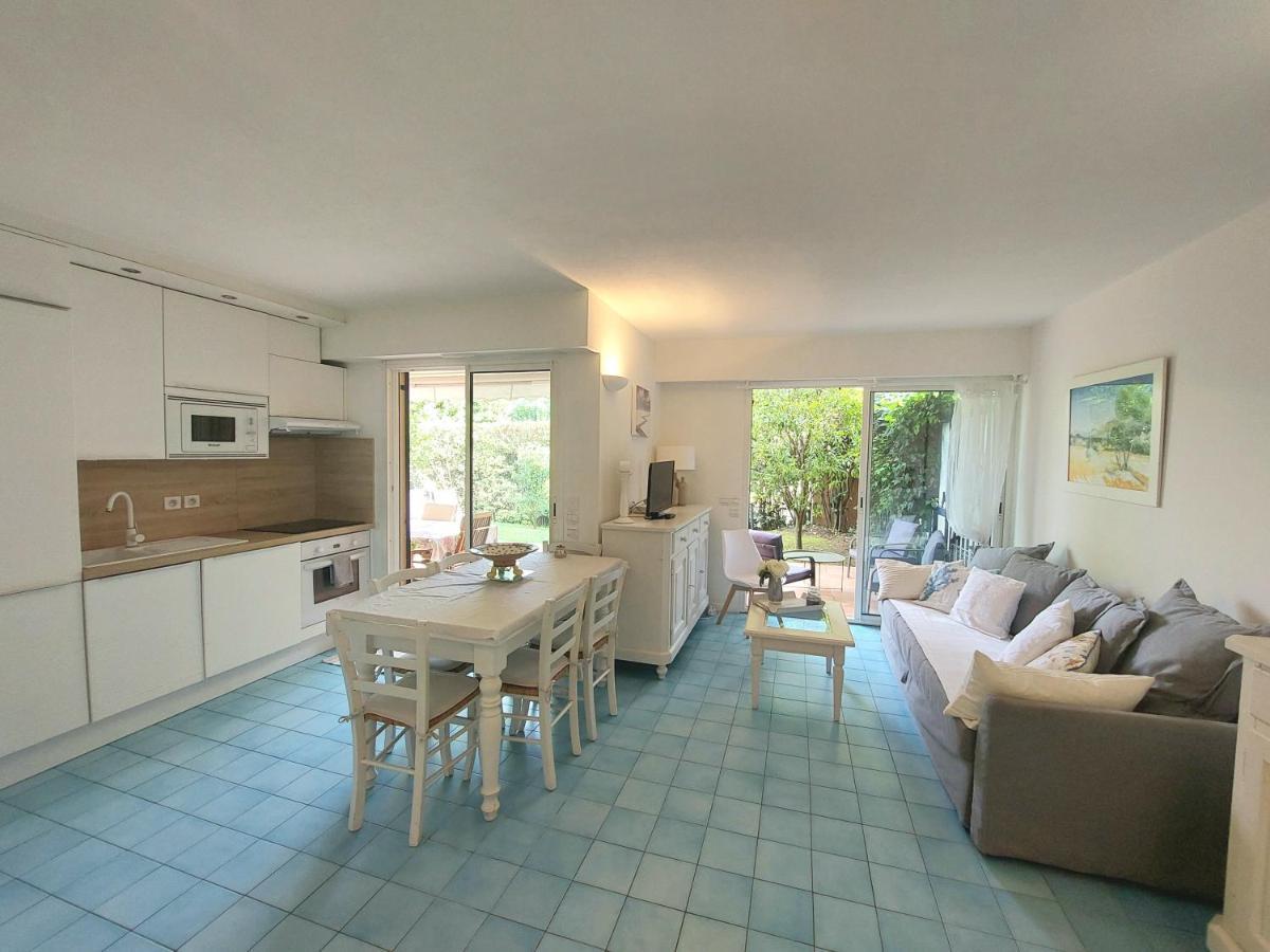 Plage La Salis 3 Chambres, Jardin - 3 Bedrooms Антиб Экстерьер фото